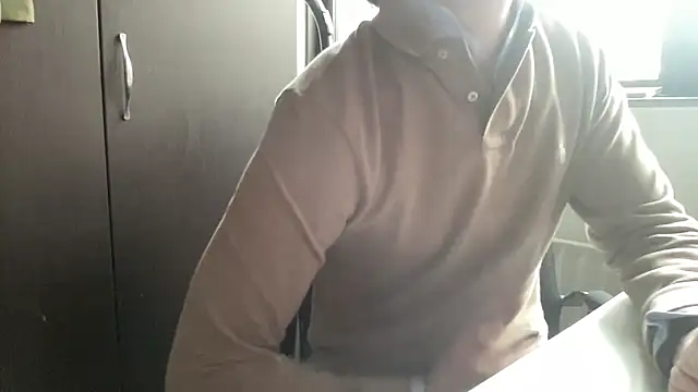 bullyboyy online show from 10-31-25, 08:33