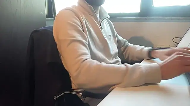 bullyboyy online show from 12-15-25, 09:48