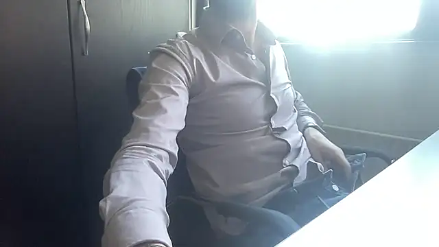 bullyboyy online show from 04-23-26, 02:51