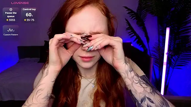 Maya Light online show from 04-01-26, 02:13