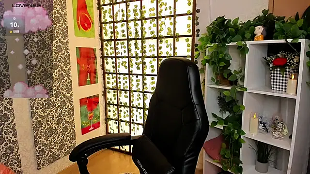 Maya Light online show from 03-07-25, 04:57