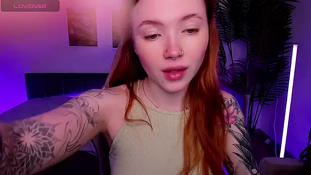 Maya Light online show from 10-01-25, 02:06