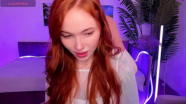 Maya Light online show from 10-13-25, 02:13