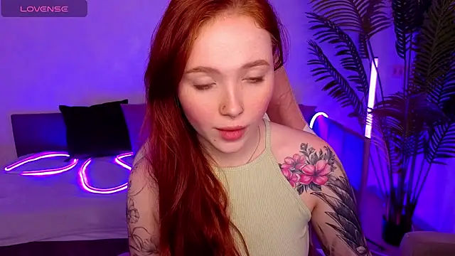 Maya Light online show from 11-26-25, 08:25