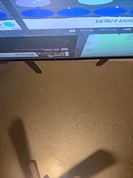 Snapshot of B3-Dindles chatting on 10-10-25, 04:46 B3-Dindles online show from 10-10-25, 04:46