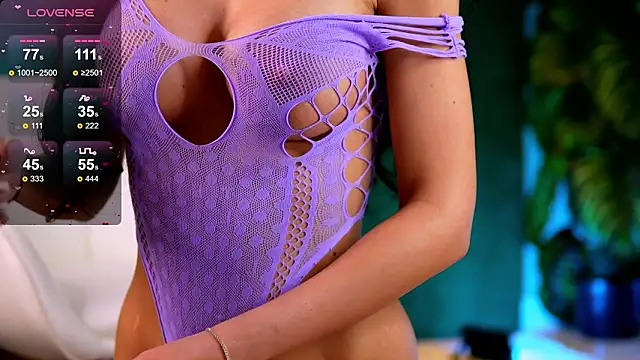 Flirtyy eve online show from 03-11-26, 04:28