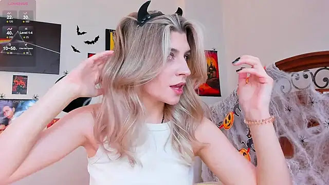 heartseduction online show from 10-31-25, 07:49