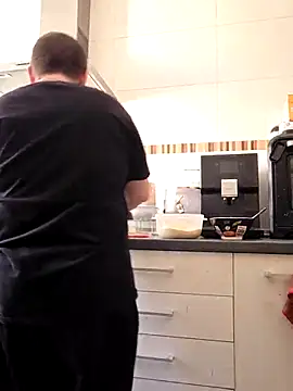 Usame como quieras online show from 04-18-26, 10:17