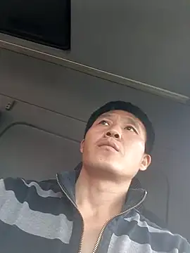 Snapshot of wadmma chatting on 10-07-25, 09:21 wadmma online show from 10-07-25, 09:21