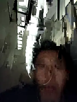 Snapshot of wadmma chatting on 10-04-25, 01:23 wadmma online show from 10-04-25, 01:23