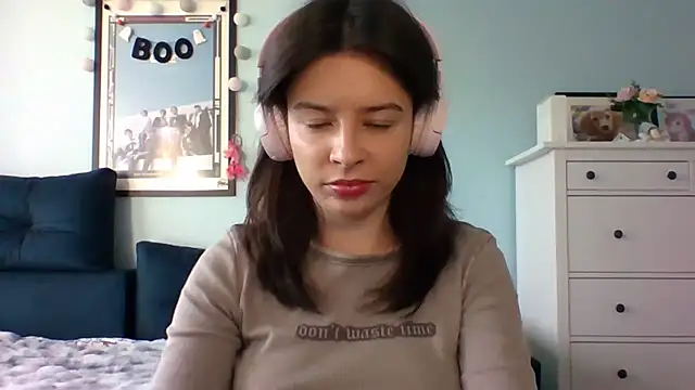 LariceSexy online show from 10-31-25, 01:08