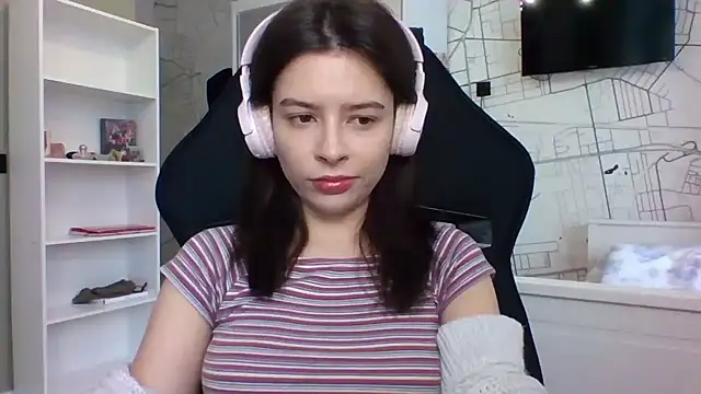 LariceSexy online show from 11-27-25, 01:11