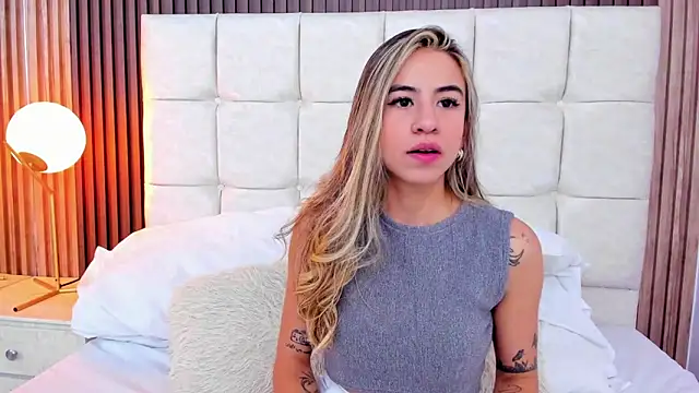 Ariana greenblat online show from 03-19-26, 05:13