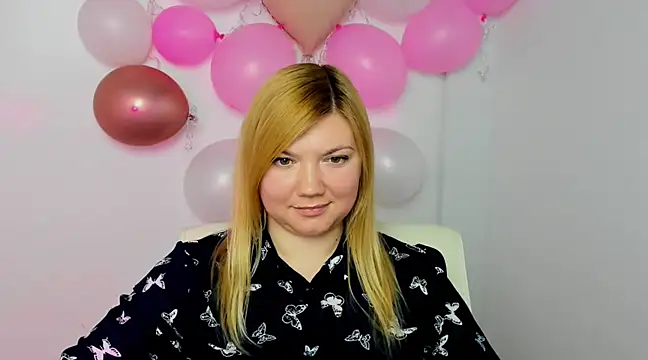 Lola moree online show from 02-25-25, 03:42