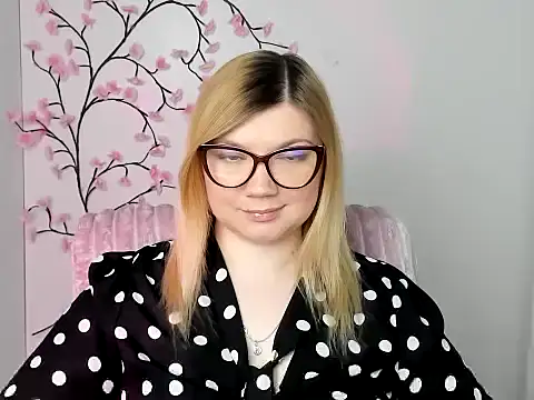 Lola moree online show from 04-06-26, 11:33