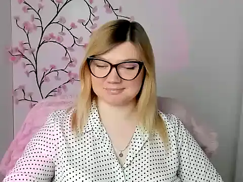 Lola moree online show from 04-14-26, 11:37