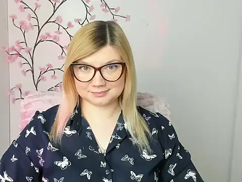 Lola moree online show from 03-10-26, 01:04