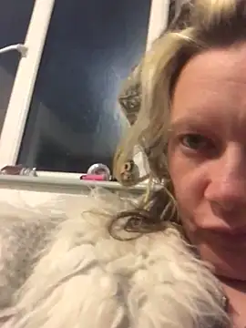 blondey206 online show from 03-10-25, 04:28