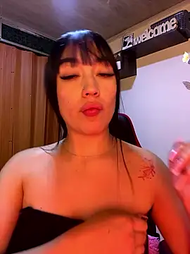 Melody rousse  online show from 11-12-25, 07:18