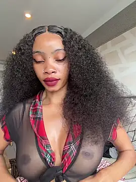 Snapshot of ZinaFreak chatting on 10-30-25, 02:04 ZinaFreak online show from 10-30-25, 02:04