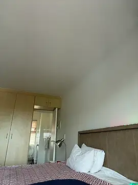 Snapshot of ZinaFreak chatting on 11-09-25, 02:21 ZinaFreak online show from 11-09-25, 02:21