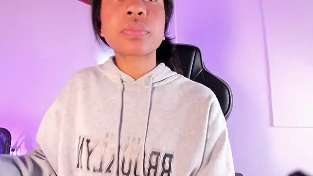 Zaira Rose  online show from 10-29-25, 01:54