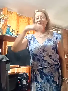 MaryLunna online show from 03-05-25, 07:38