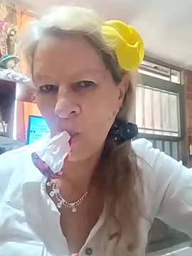 MaryLunna online show from 02-14-25, 07:12