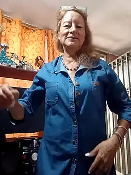 MaryLunna online show from 03-11-25, 06:30