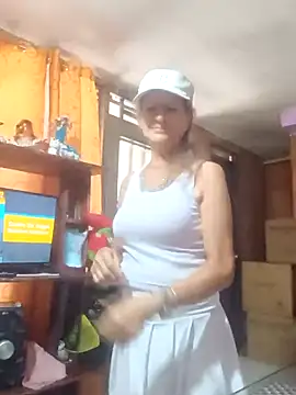 MaryLunna online show from 03-18-25, 06:28