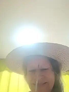 MaryLunna online show from 03-20-25, 09:02