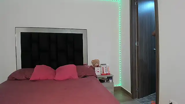 victoriacolin online show from 03-05-25, 12:11