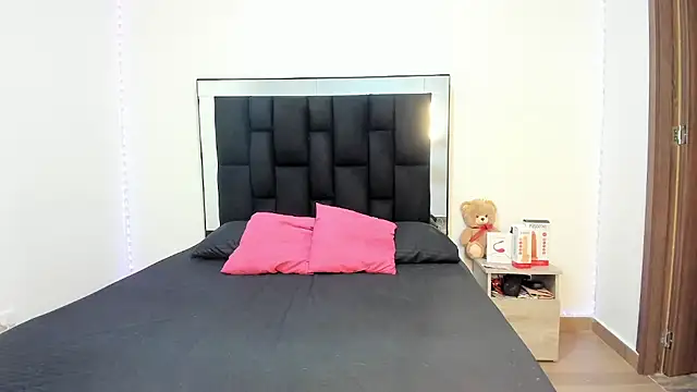 victoriacolin online show from 02-26-25, 12:05