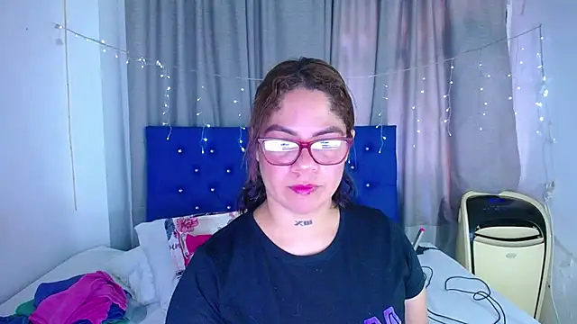 hornny cougar online show from 02-11-26, 08:09