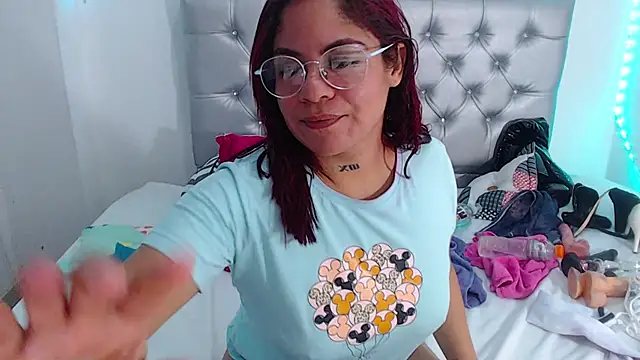 hornny cougar online show from 03-18-25, 06:17