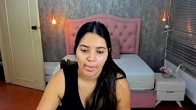 Hadley  online show from 07-12-26, 02:01
