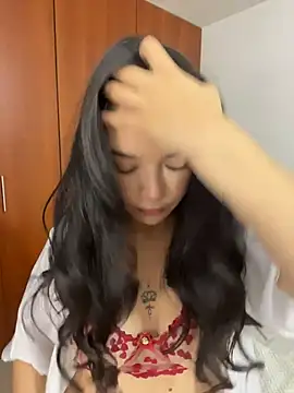 eileensophi online show from 03-24-26, 03:17