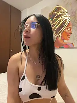 Snapshot of eileensophi chatting on 10-07-25, 03:07 eileensophi online show from 10-07-25, 03:07