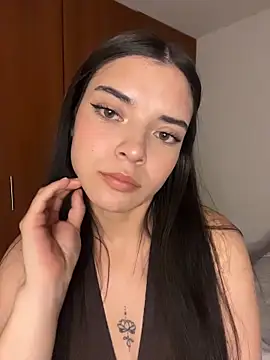 eileensophi online show from 05-11-26, 02:57