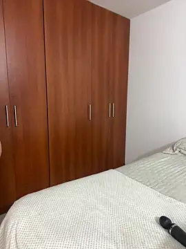 eileensophi online show from 02-19-26, 05:04