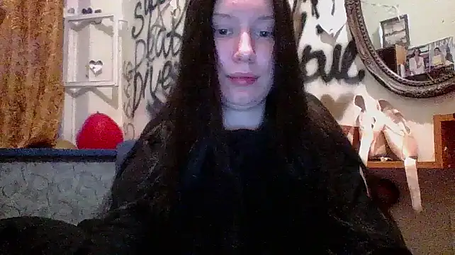 Snapshot of RussNocturnal chatting on 03-04-25, 04:17 RussNocturnal online show from 03-04-25, 04:17