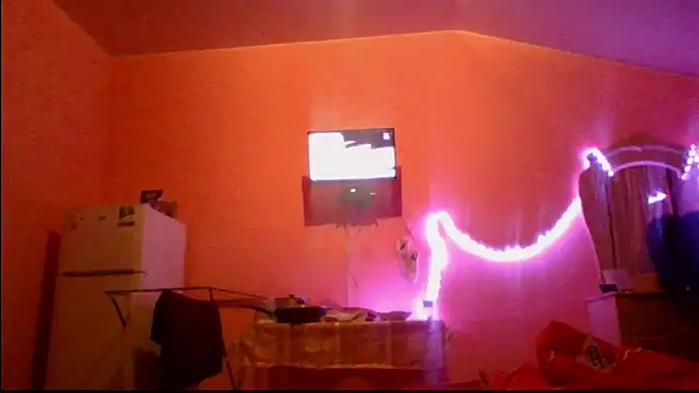 Snapshot of RussNocturnal chatting on 10-18-25, 06:43 RussNocturnal online show from 10-18-25, 06:43