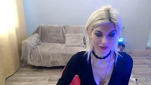 SexyBeatriice online show from 03-27-26, 07:17