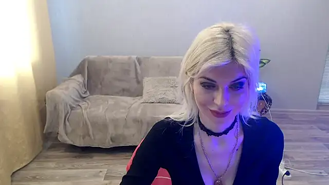 SexyBeatriice online show from 03-28-26, 07:09