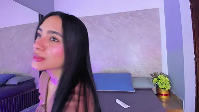 Snapshot of Estefy_gomez09 chatting on 06-11-26, 01:41 Estefy gomez09 online show from 06-11-26, 01:41