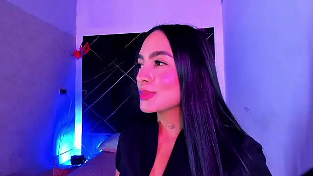 Estefy gomez09 online show from 06-01-26, 01:11