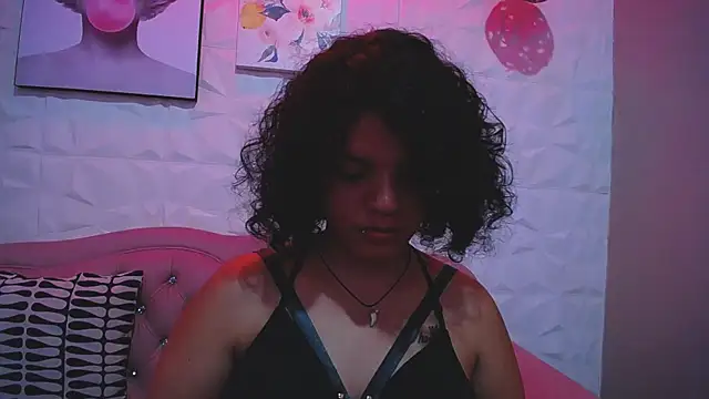 HoneyVelvet online show from 02-10-25, 10:30