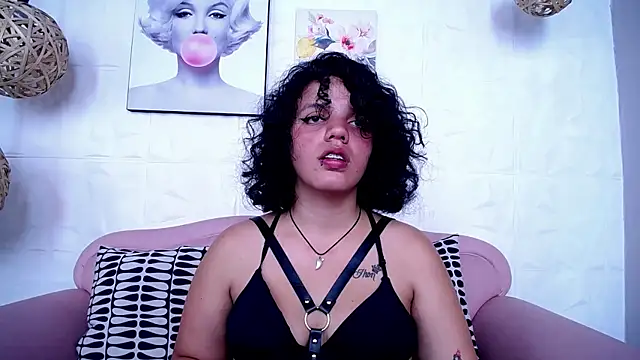 HoneyVelvet online show from 02-10-25, 07:28