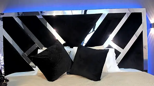 AliDiaz  online show from 05-07-26, 06:44