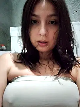 Maiden-Hot online show from 04-16-26, 05:52